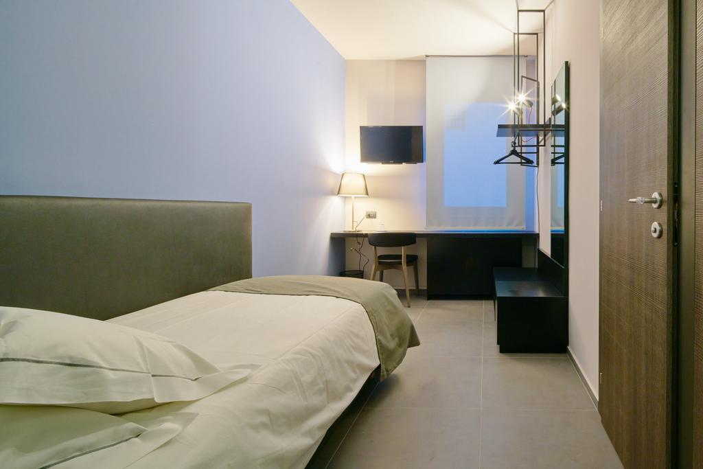 Smart Hotel Carpi Bagian luar foto